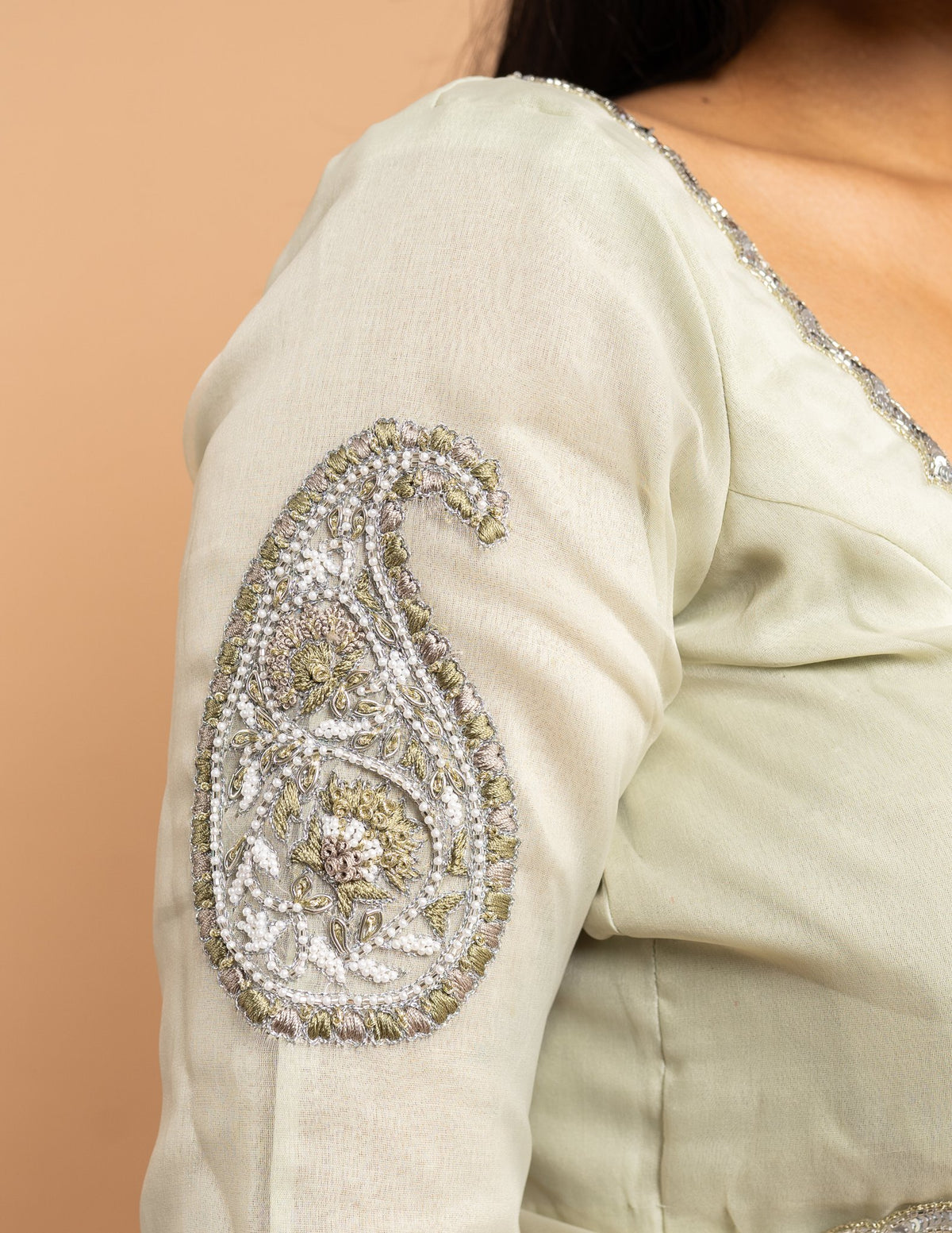 Ivory zardozi paisley saree – Organza silk